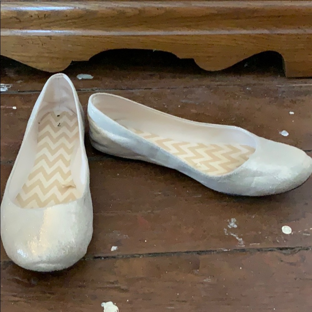 Nude flats with a golden glitter wash